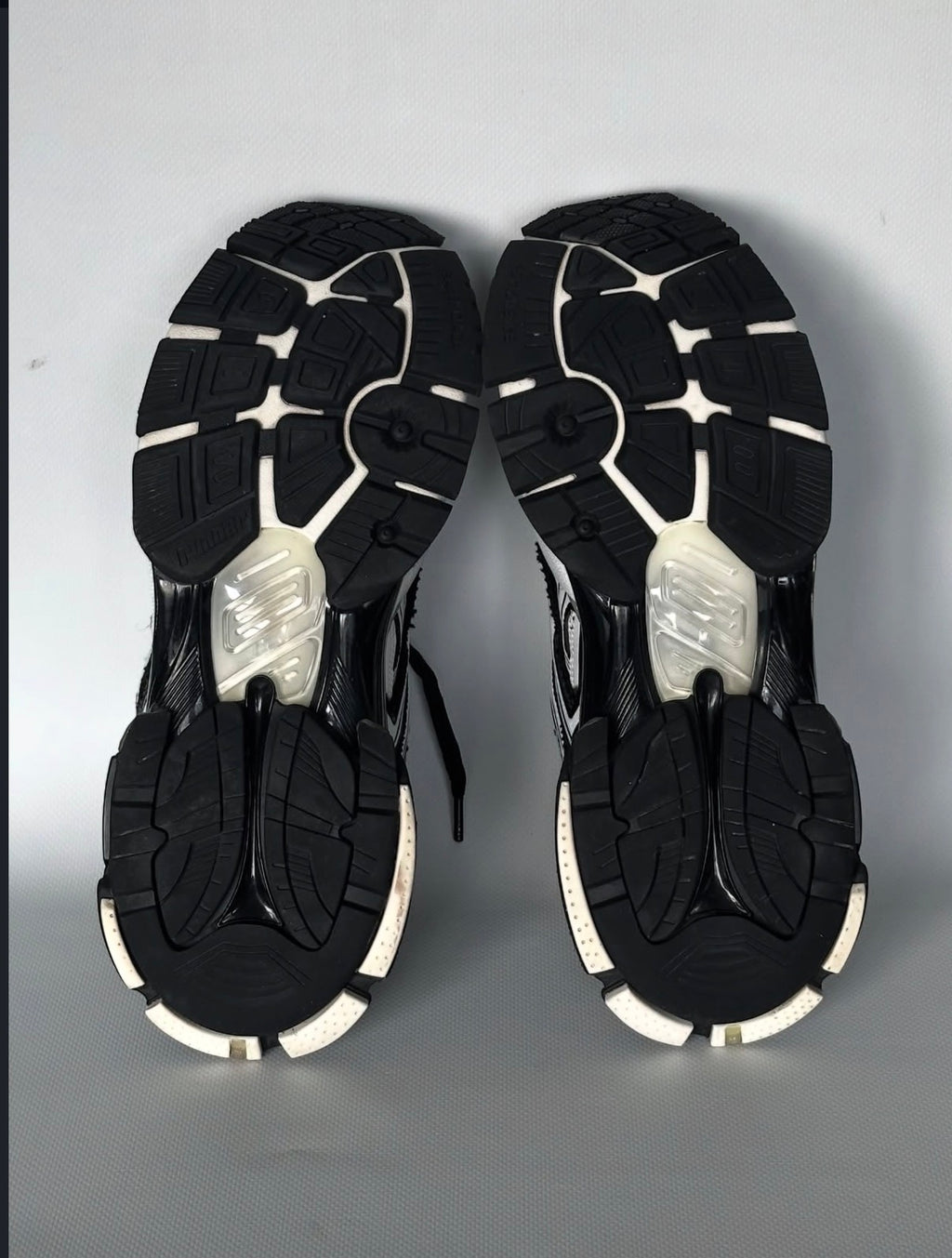 Balenciaga Runner Sneaker - Black/White/Grey