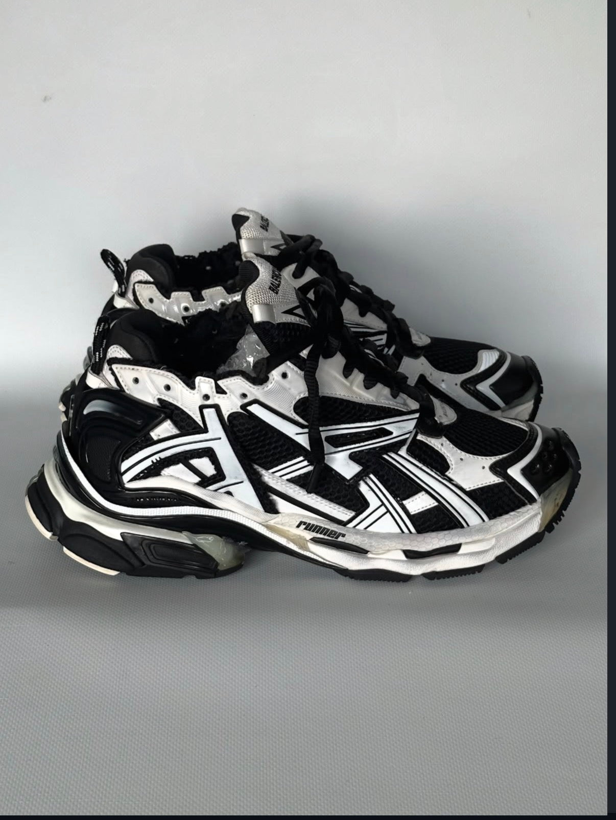 Balenciaga Runner Sneaker - Black/White/Grey