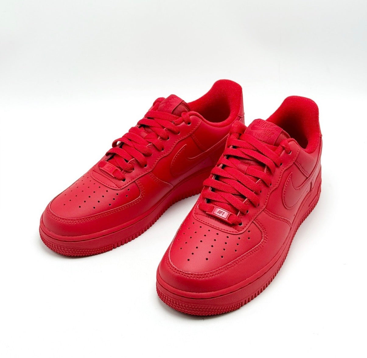 Nike Air Force 1 Low "Triple Red"