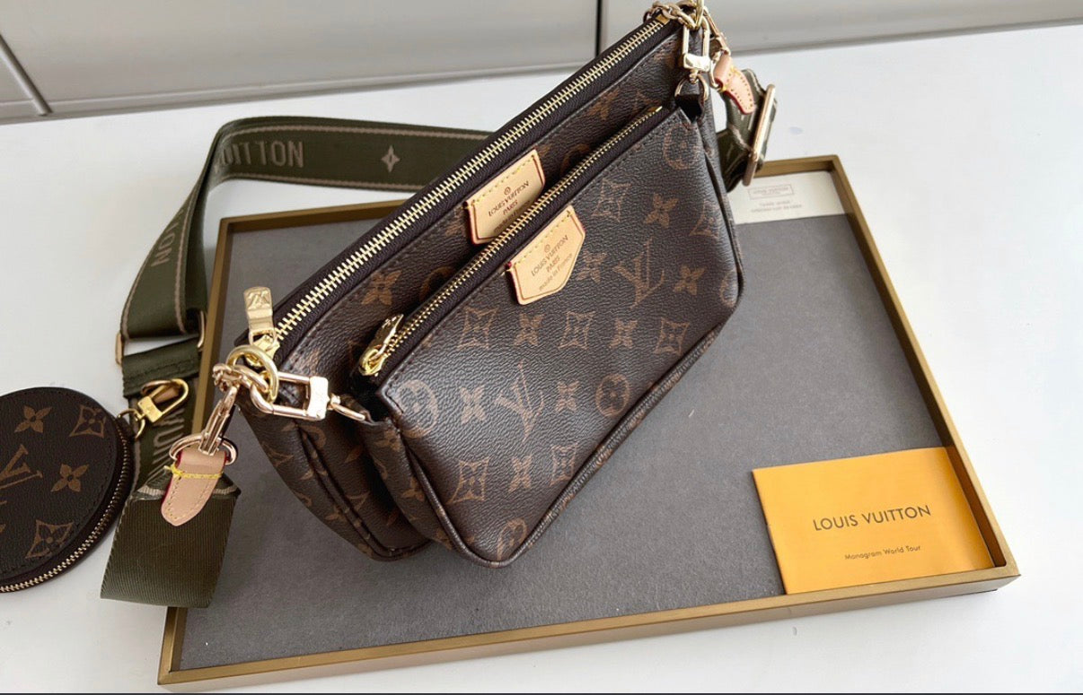 Louis Vuitton District Messenger Bag